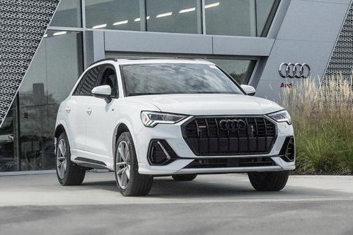 2024 Audi Q3 45 S line Premium Plus