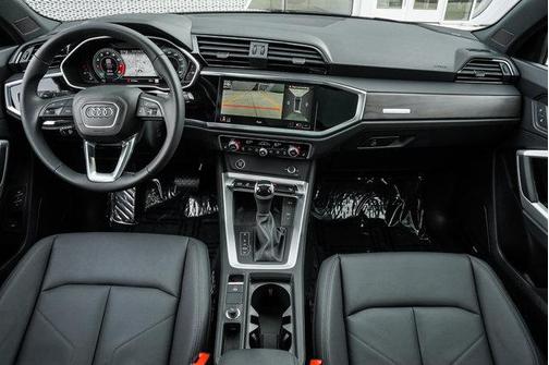 2025 Audi Q3 45 S line Premium Plus