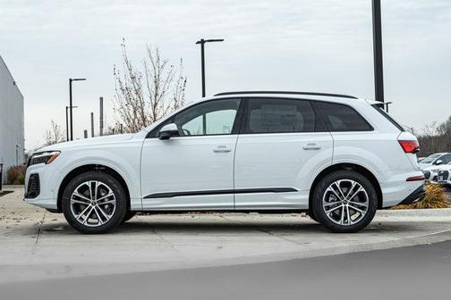2026 Audi Q7 45 Premium