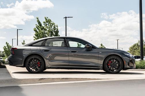 Daytona Gray Pearl Effect 2026 Audi A6 Prestige quattro S tronic
