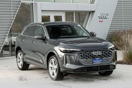 Tambora 2026 Audi Q5 Premium Plus TFSI quattro S tronic