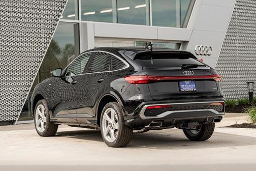 Mythos Black Metallic 2026 Audi Q5 Sportback Premium Plus TFSI quattro S tronic