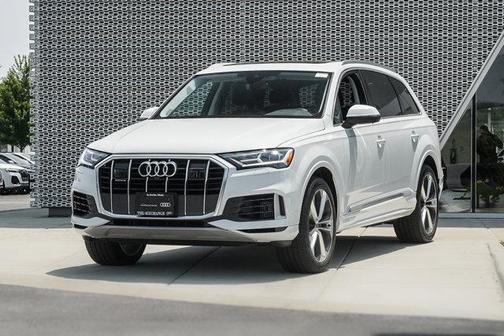 2023 Audi Q7 55 Premium Plus