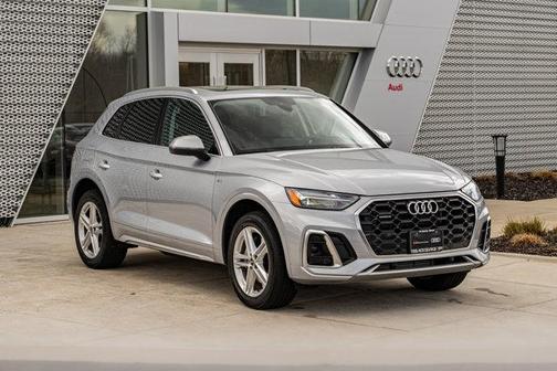 Florett Silver Metallic 2023 Audi Q5 55 S line Premium