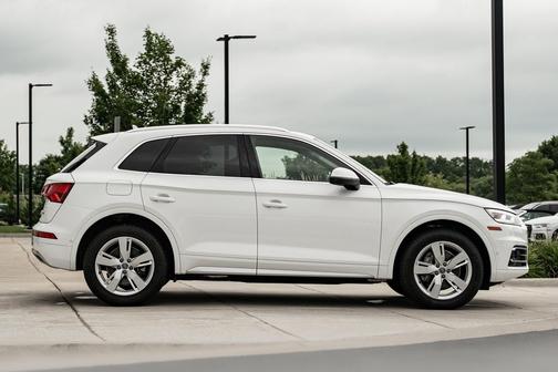 Ibis White 2019 Audi Q5 45 Premium