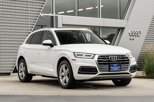 Ibis White 2019 Audi Q5 45 Premium