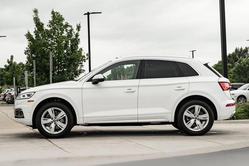 Ibis White 2019 Audi Q5 45 Premium