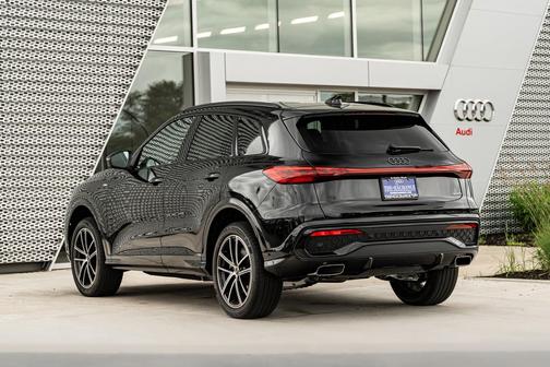 Mythos 2026 Audi Q5 Premium Plus TFSI quattro S tronic