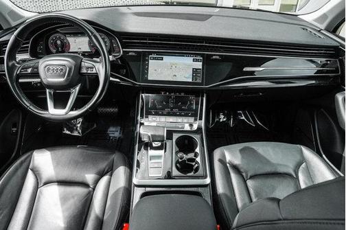 2020 Audi Q7 55 Premium Plus