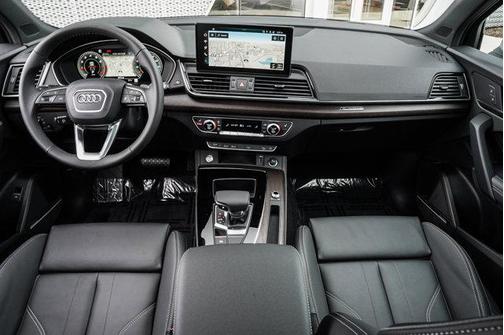 2025 Audi Q5 45 S line Premium Plus