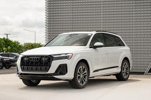 Glacier White Metallic 2026 Audi Q7 45 Premium
