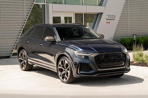 Waitomo Blue Metallic 2023 Audi RS Q8 4.0T