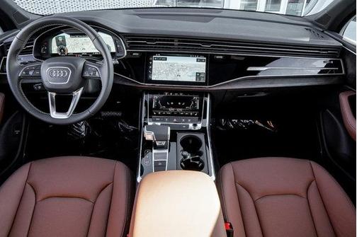 2025 Audi Q7 55 Premium Plus
