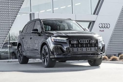 2025 Audi Q7 55 Premium Plus