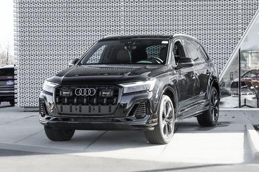 2025 Audi Q7 55 Premium Plus