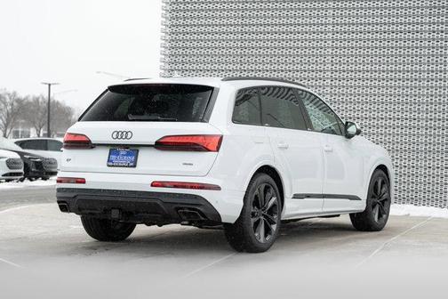 2026 Audi Q7 55 Premium Plus