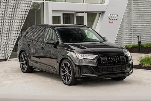 Orca Black Metallic 2021 Audi SQ7 4.0T Prestige
