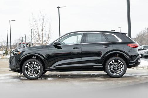 2025 Audi Q5 Premium Plus TFSI quattro S tronic