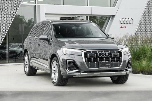 2025 Audi Q7 55 Premium Plus