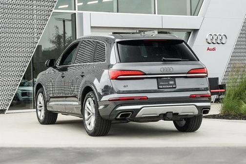 2025 Audi Q7 55 Premium Plus