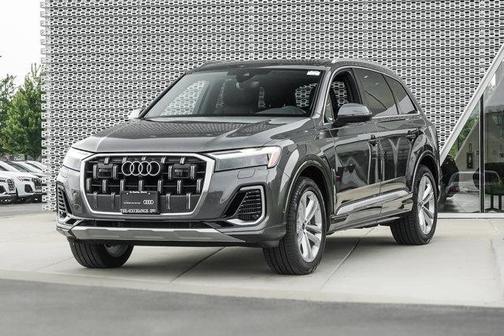 2025 Audi Q7 55 Premium Plus