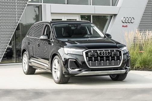 2025 Audi Q7 55 Premium Plus