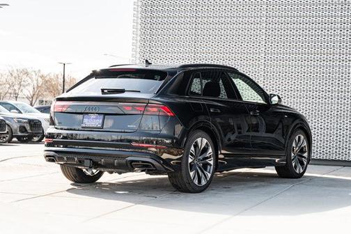 Mythos 2026 Audi Q8 55 Prestige