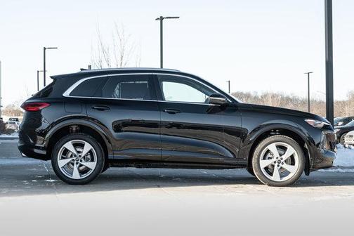 2025 Audi Q5 Premium Plus TFSI quattro S tronic