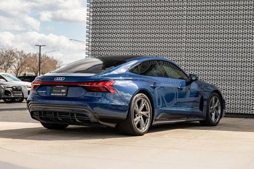 Ascari Blue Metallic 2024 Audi e-tron GT Premium Plus quattro