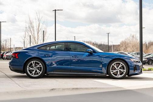 Ascari Blue Metallic 2024 Audi e-tron GT Premium Plus quattro