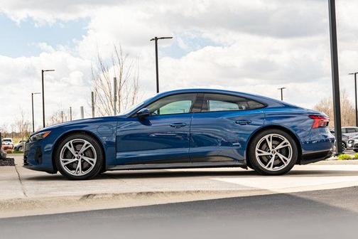 Ascari Blue Metallic 2024 Audi e-tron GT Premium Plus quattro