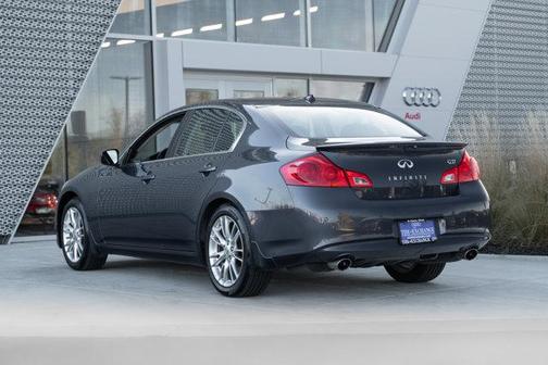 2011 INFINITI G37 Journey