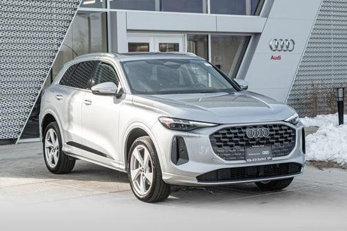 2025 Audi Q5 Premium Plus TFSI quattro S tronic