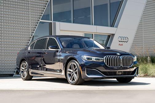 Imperial Blue Metallic 2020 BMW 750 i xDrive