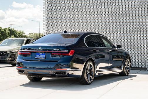 Imperial Blue Metallic 2020 BMW 750 i xDrive