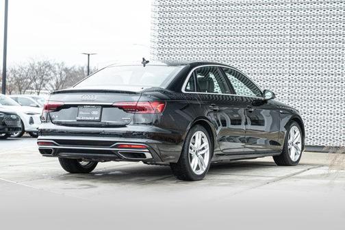 2023 Audi A4 45 S line Premium Plus