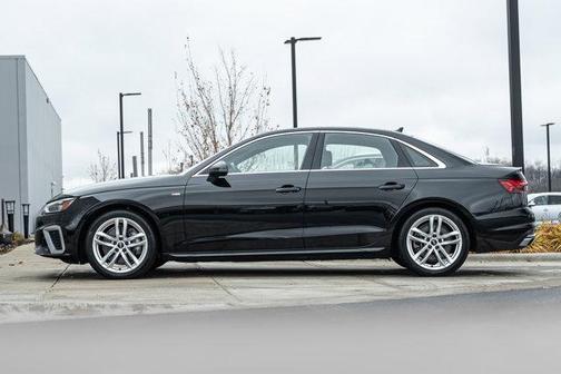 2023 Audi A4 45 S line Premium Plus