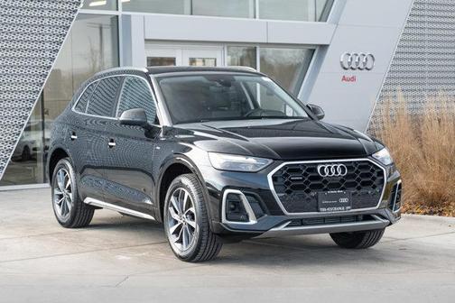 2023 Audi Q5 45 S line Premium Plus