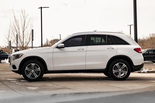 2017 Mercedes-Benz GLC 300 Base