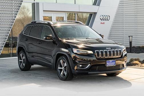 Diamond Black Crystal Pearlcoat 2019 Jeep Cherokee Limited
