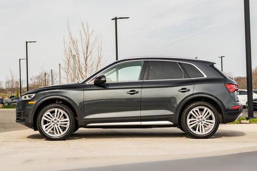 Gray Metallic 2019 Audi Q5 2.0T Premium Plus