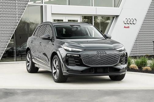 2025 Audi Q6 e-tron Premium Plus quattro
