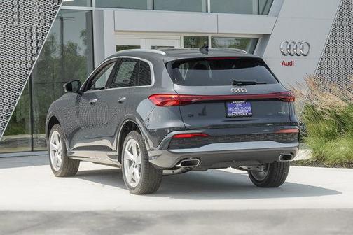 2025 Audi Q5 Premium Plus