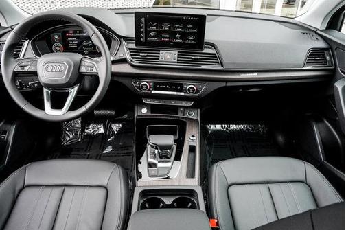 2025 Audi Q5 40 Premium