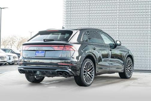 2026 Audi SQ8 4.0T Prestige