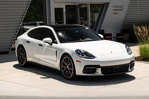 White 2018 Porsche Panamera 4S