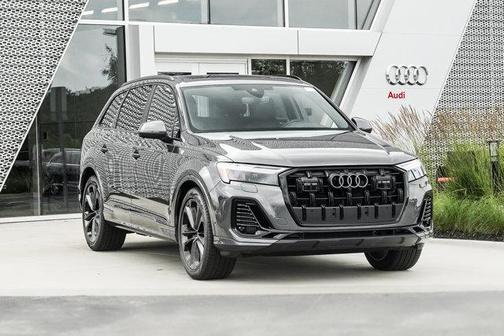 2025 Audi Q7 55 Premium Plus
