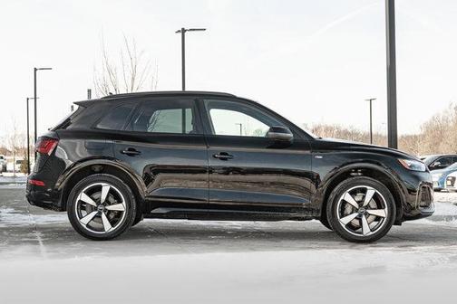2023 Audi Q5 45 S line Premium Plus