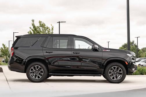 Black 2022 Chevrolet Tahoe 4WD Z71