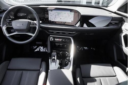 2025 Audi Q5 Premium Plus TFSI quattro S tronic